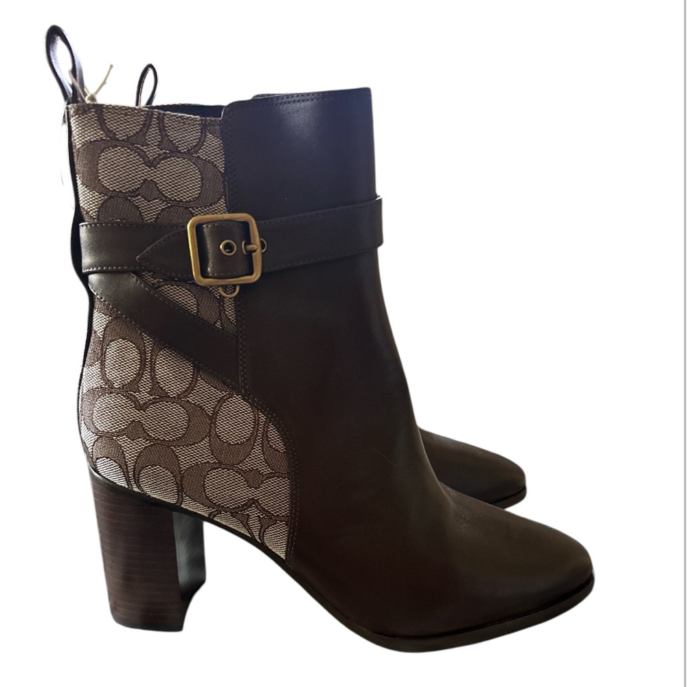 Coach Olivia Jacquard Boot NWOB Size:9 Color:Brown - Picture 2 of 6